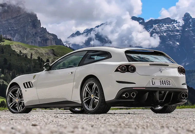 Ferrari  GTC4 Lusso 6.3 6