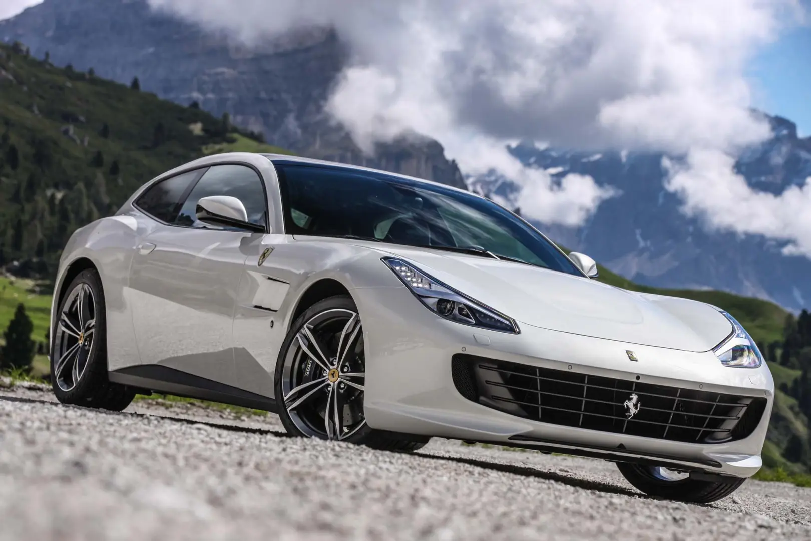 Ferrari  GTC4 Lusso T 3.9 2
