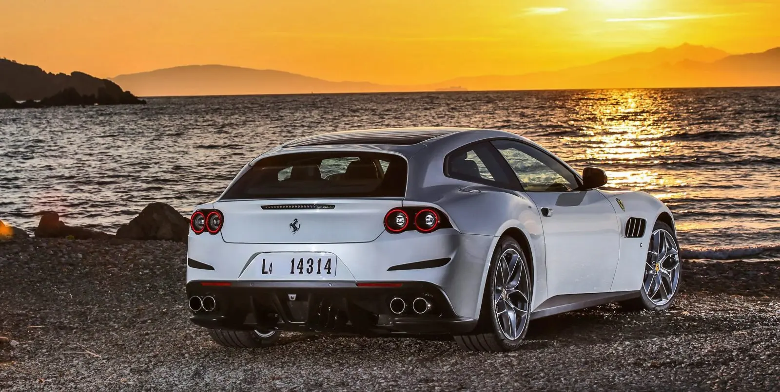 Ferrari  GTC4 Lusso T 3.9 6