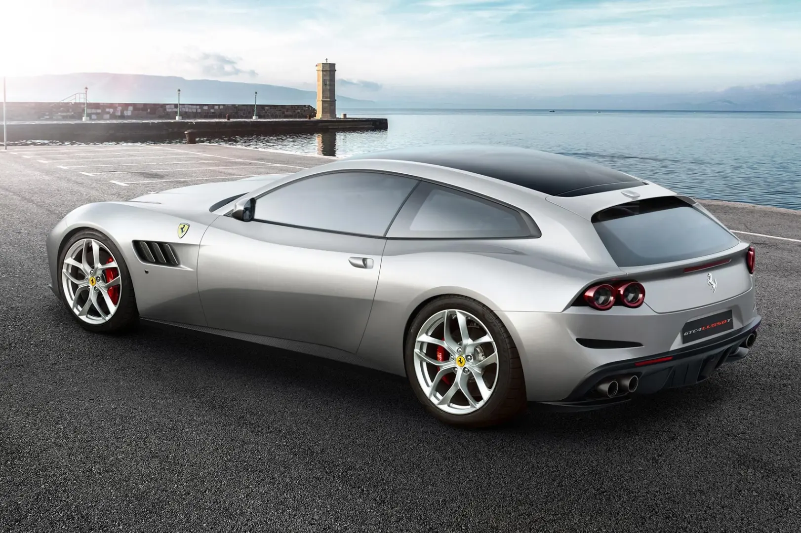 Ferrari  GTC4 Lusso 6.3 3