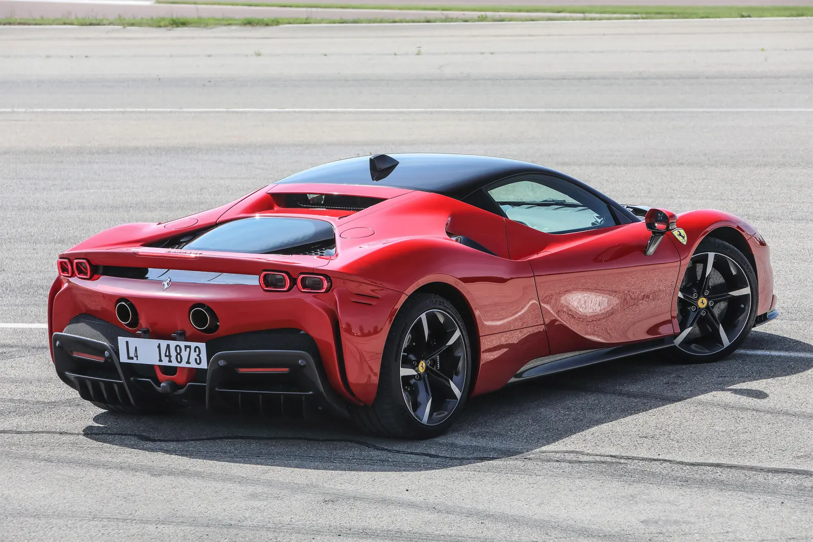 Ferrari SF90 SF90 Stradale 4.0 1