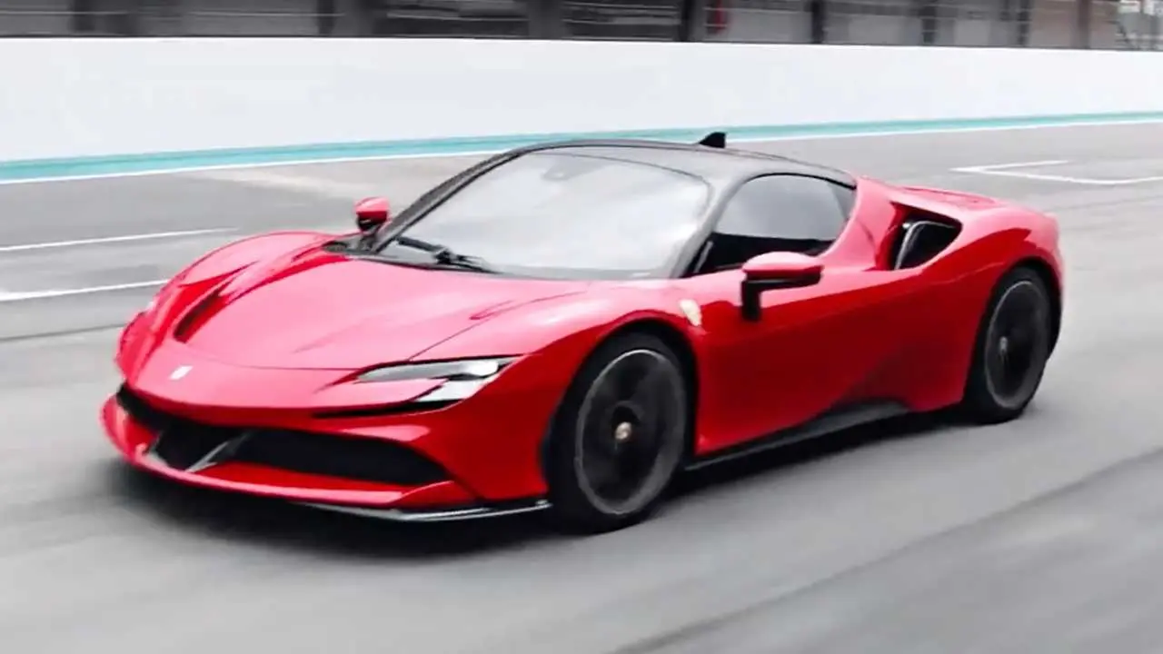 Ferrari SF90 SF90 Stradale 4.0 5