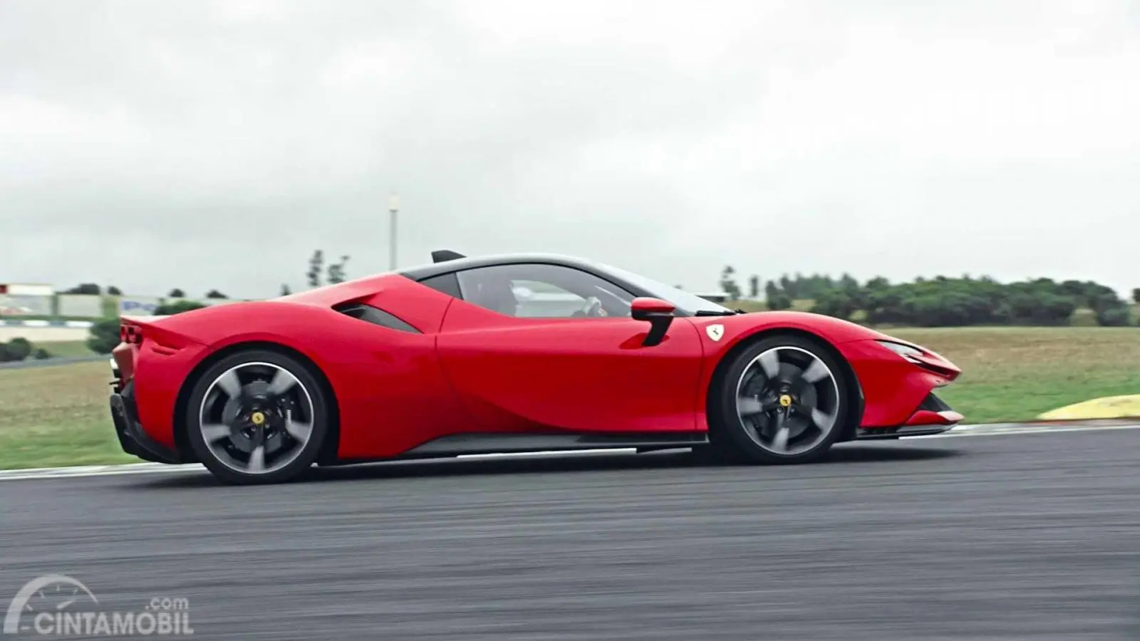 Ferrari SF90 SF90 Stradale 4.0 4