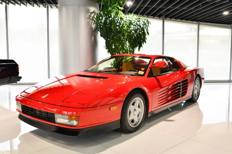 Ferrari  Testarossa 4.9i V12 6