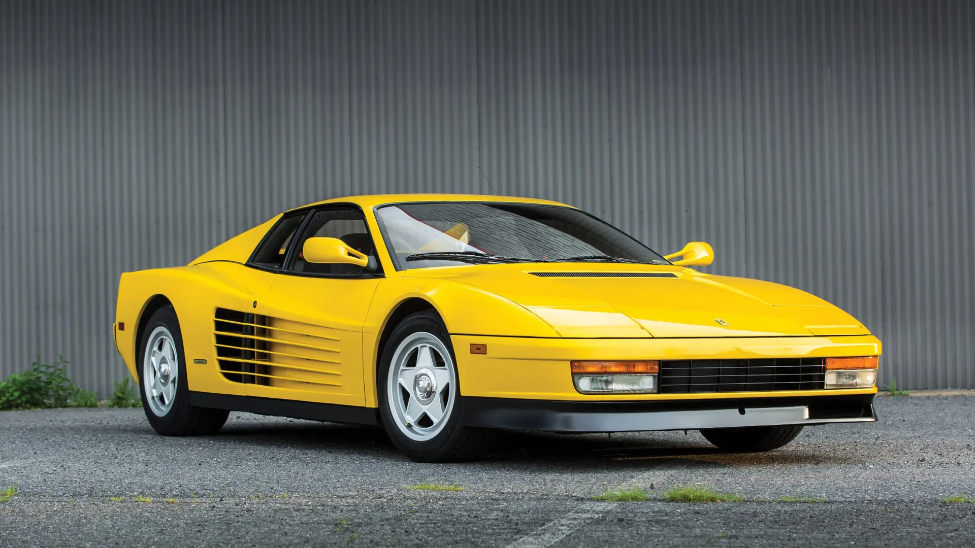Ferrari  Testarossa 4.9i V12 6
