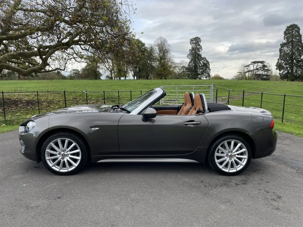 Fiat 124 Spider 124 Spider 1.4 T MultiAir Lusso 7