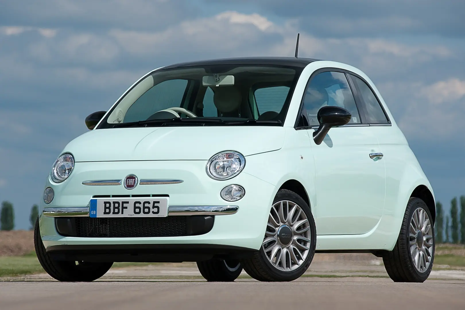 Fiat  500 1.0 Hybrid Cult 5