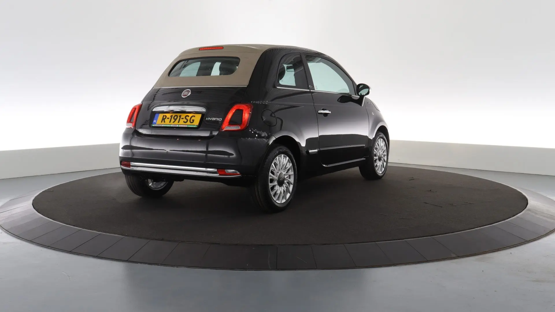 Fiat  500 1.0 Hybrid Dolcevita 2