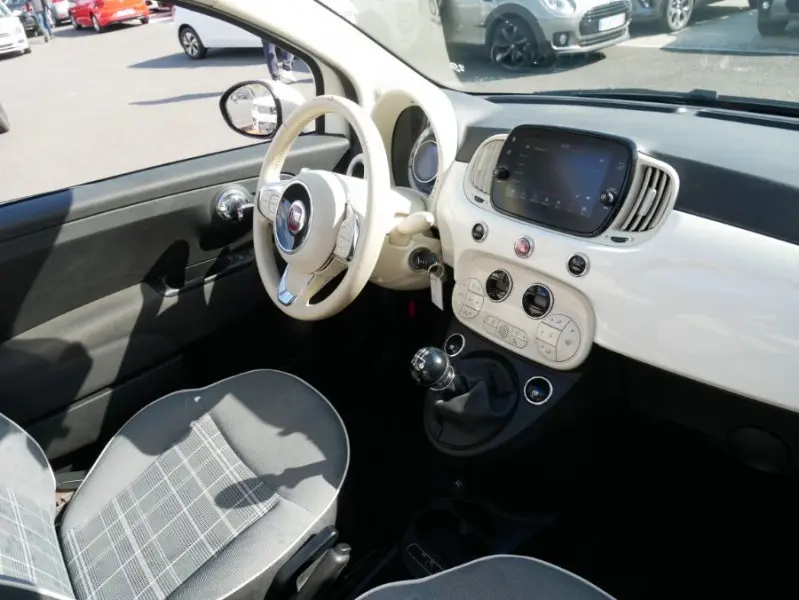 Fiat  500 1.2 8V Anniversario 3