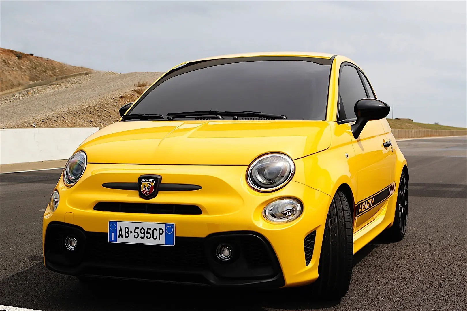 Fiat  500 Abarth 595 4
