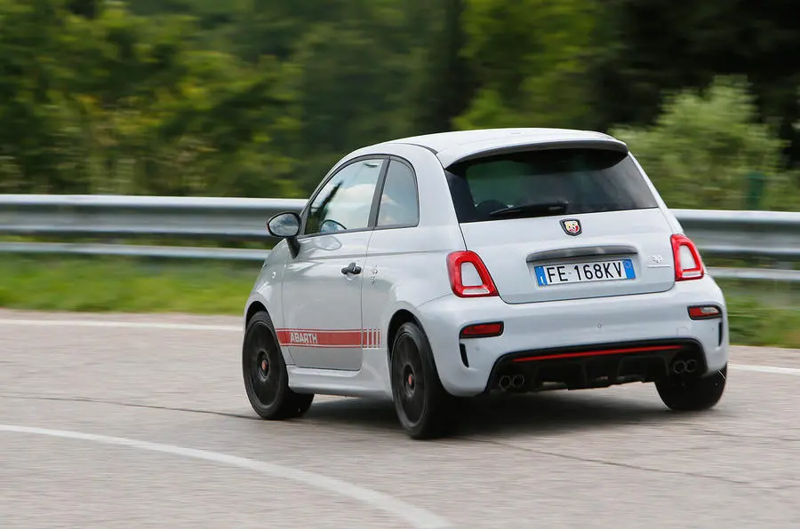 Fiat  500 Abarth 595 Competizione 4