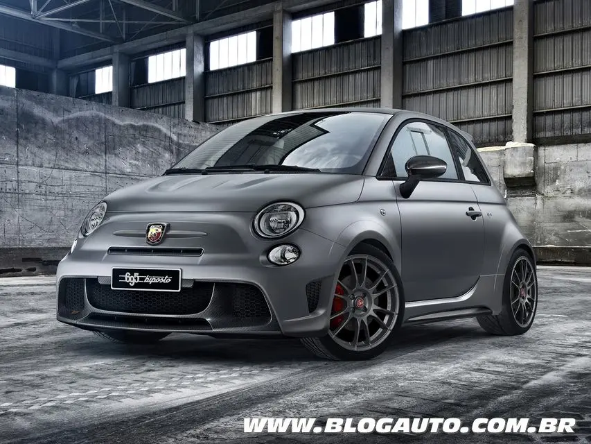 Fiat  500 Abarth 695 Biposto 3