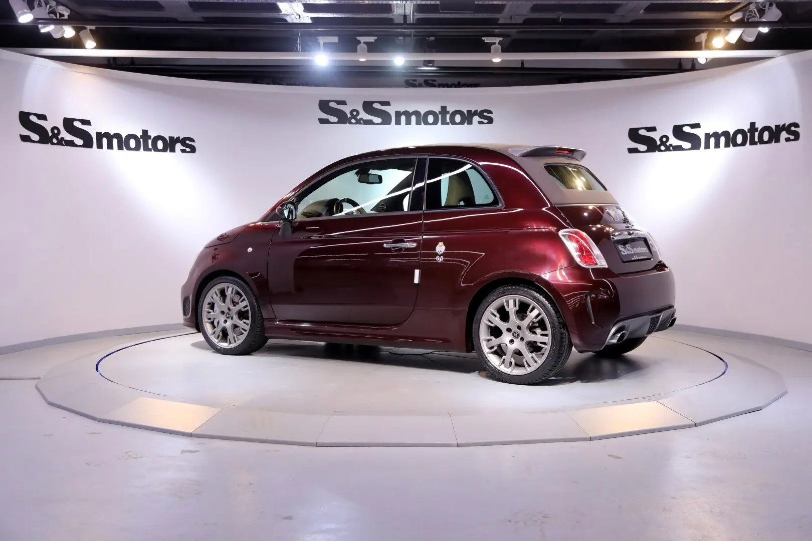 Fiat  500 Abarth 695 Maserati Edizione MTA 3