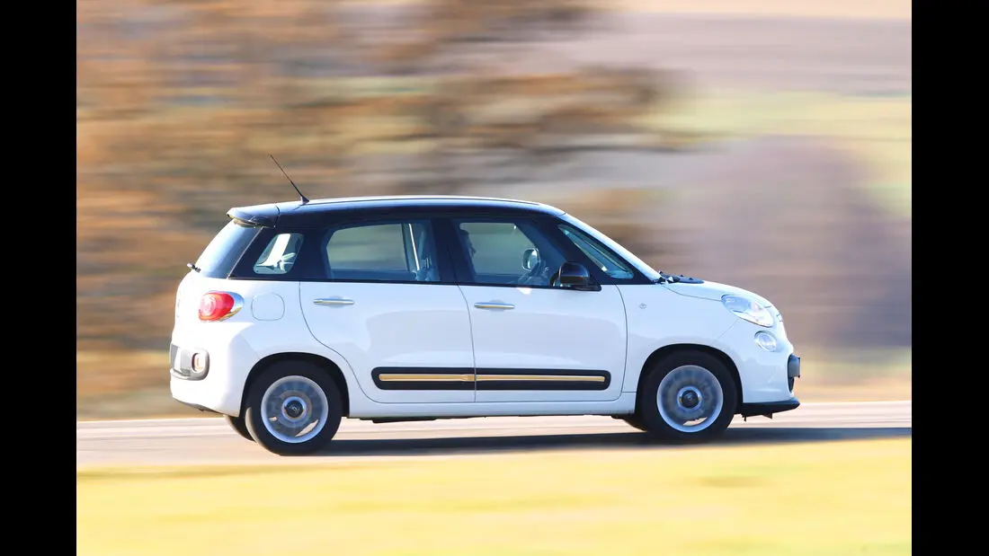 Fiat  500 L 1.4 16V Opening Edition 6