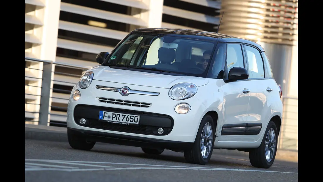 Fiat  500 L 1.4 Fire Cross Plus 1