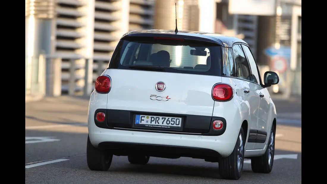 Fiat  500 L 1.4 Fire Cross Plus 3