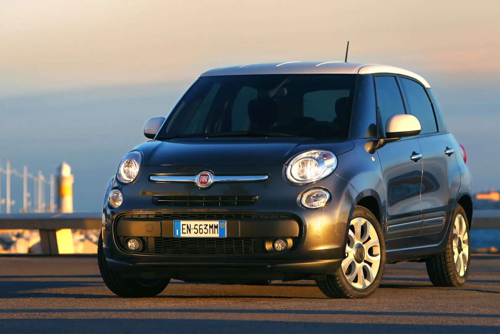 Fiat  500 L 1.4 16V Bi-Color 5