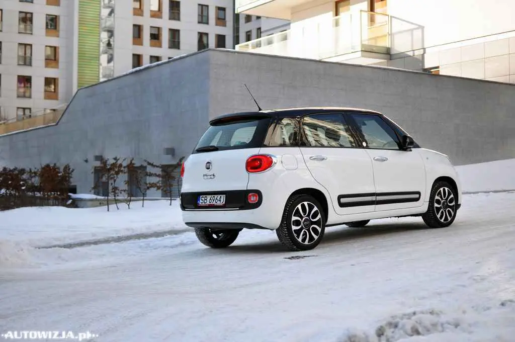 Fiat  500 L 1.4 16V Popstar 5