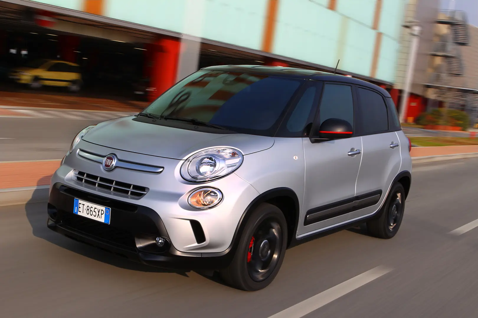 Fiat  500 L 1.6 MultiJet Start&Stop Beats Edition 2