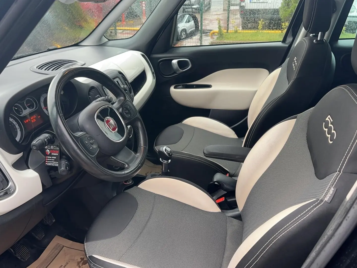 Fiat  500 L 1.6 MultiJet Start&Stop RockStar 5