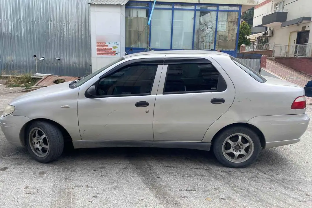 Fiat Albea Albea 1.2 Active 5