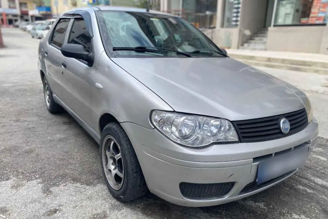 Fiat Albea Albea 1.6 Dynamic 0