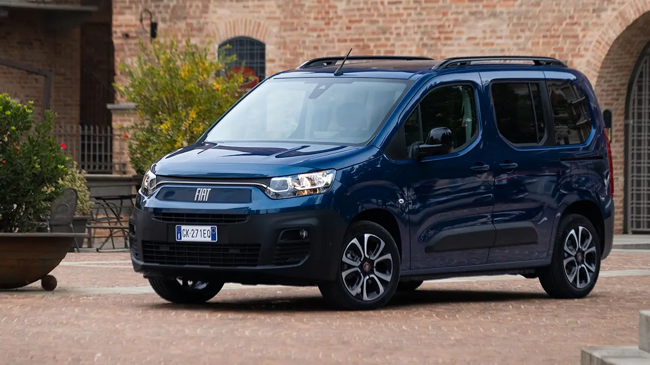 Fiat  E-Doblo Panorama Premio Plus 100 Kw 0