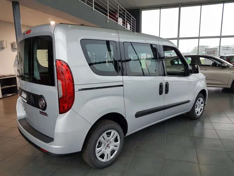 Fiat Doblo Combi Doblo Combi 1.3 MultiJet Premio Plus Gri/Black 3