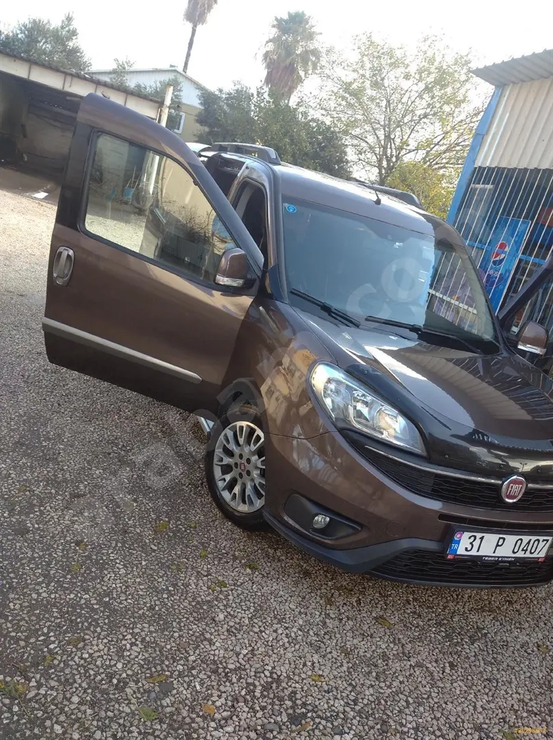 Fiat Doblo Combi Doblo Combi 1.3 MultiJet Premio Plus Gri/Black 1