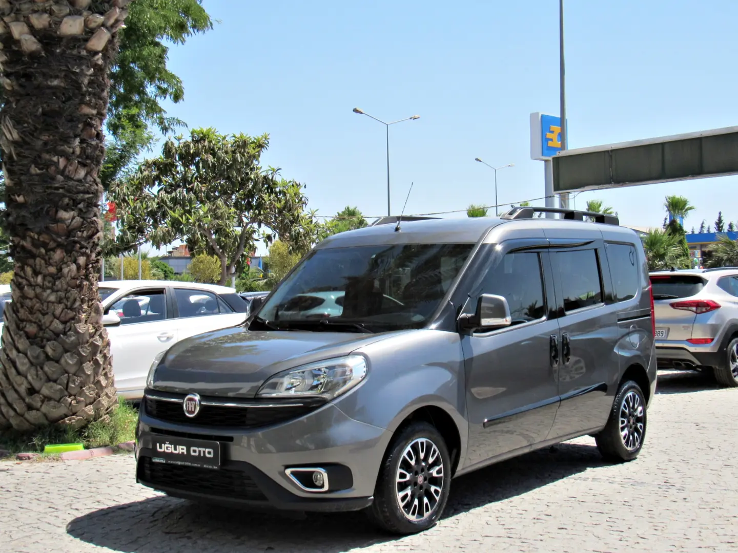 Fiat Doblo Combi Doblo Combi 1.6 MultiJet Premio Plus Gri/Black 3