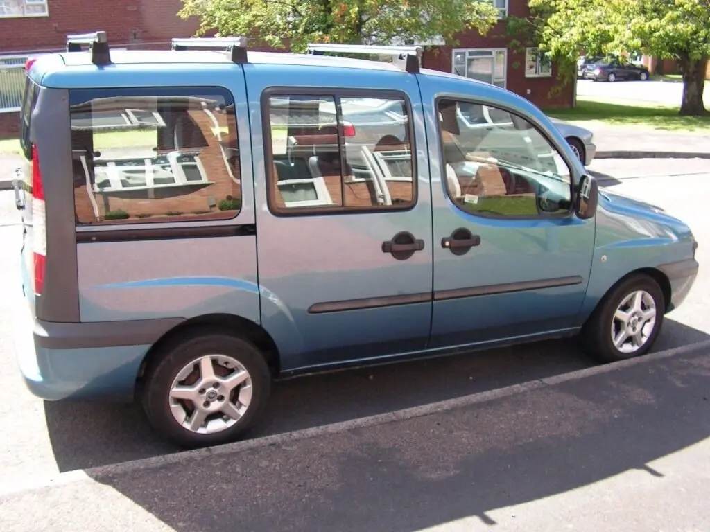 Fiat Doblo Combi Doblo Combi 1.9 JTD ELX 3