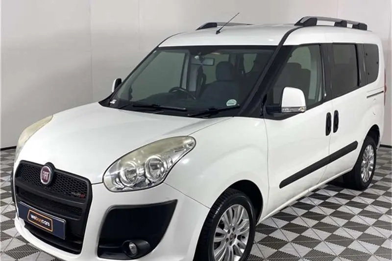 Fiat Doblo Panorama Doblo Panorama 1.6 MultiJet Premio Black GSR 0