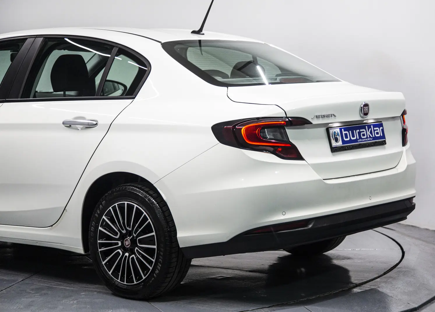 Fiat Egea Egea 1.4 Fire Urban Plus 5