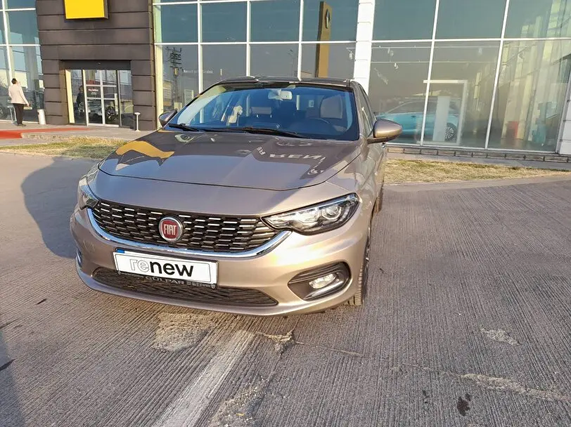Fiat Egea Egea 1.6 MultiJet Lounge Plus 4
