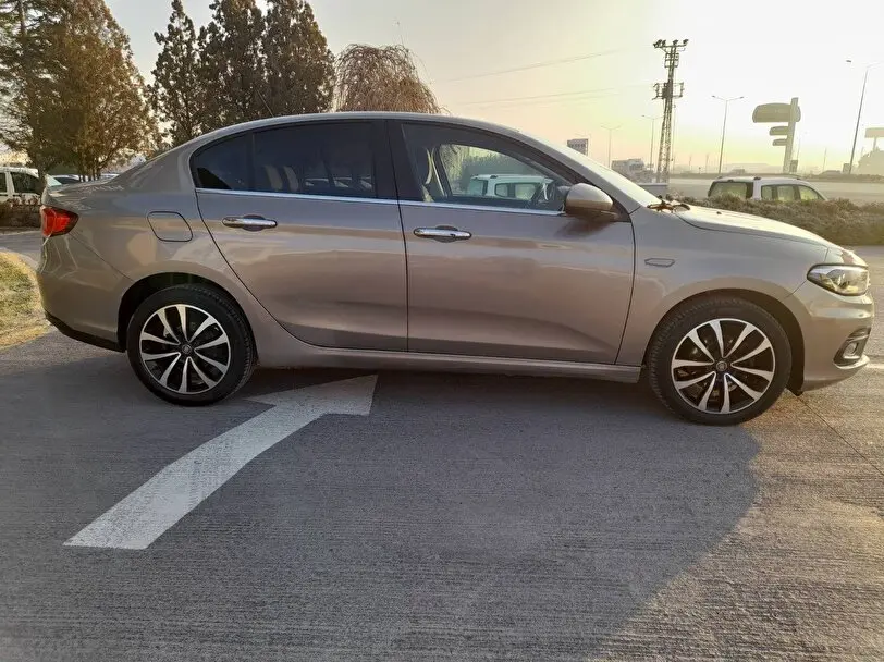 Fiat Egea Egea 1.6 MultiJet Lounge Plus 5