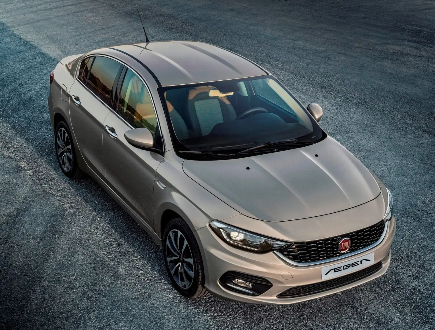 Fiat Egea Egea 1.6 MultiJet Lounge Plus 1