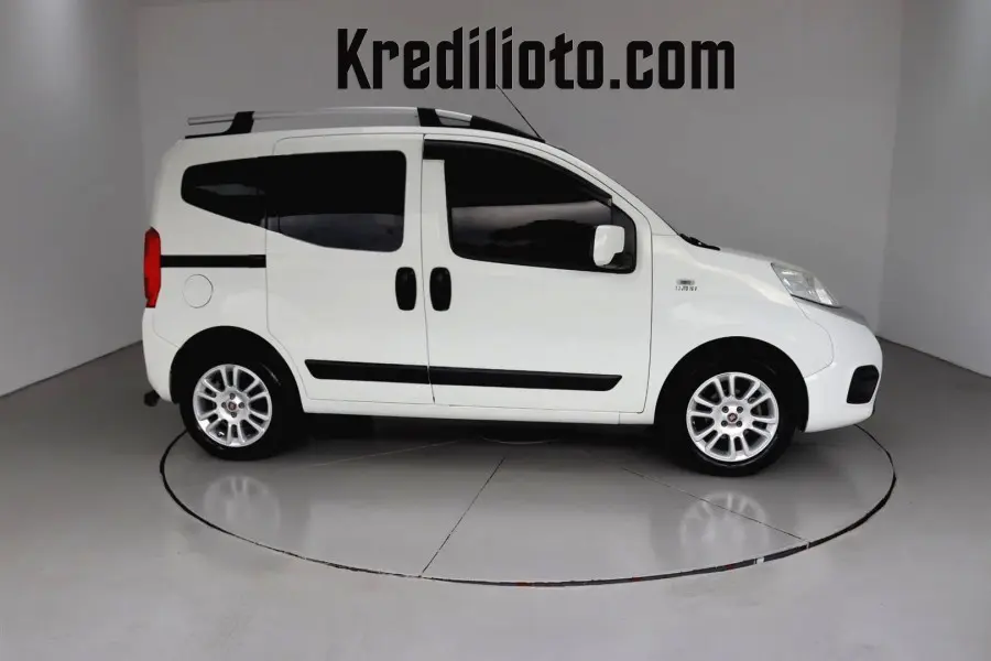 Fiat Fiorino Combi Fiorino Combi 1.3 MultiJet Dynamic Comfortmatic 7