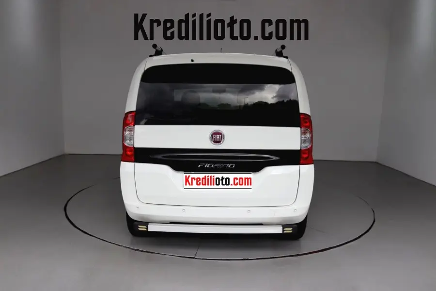 Fiat Fiorino Combi Fiorino Combi 1.3 MultiJet Emotion Comfortmatic 2