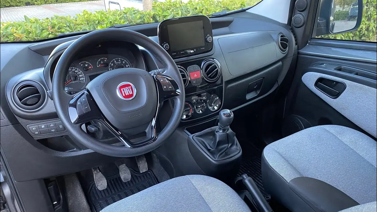 Fiat Fiorino Combi Fiorino Combi 1.4 Eko Safeline 4