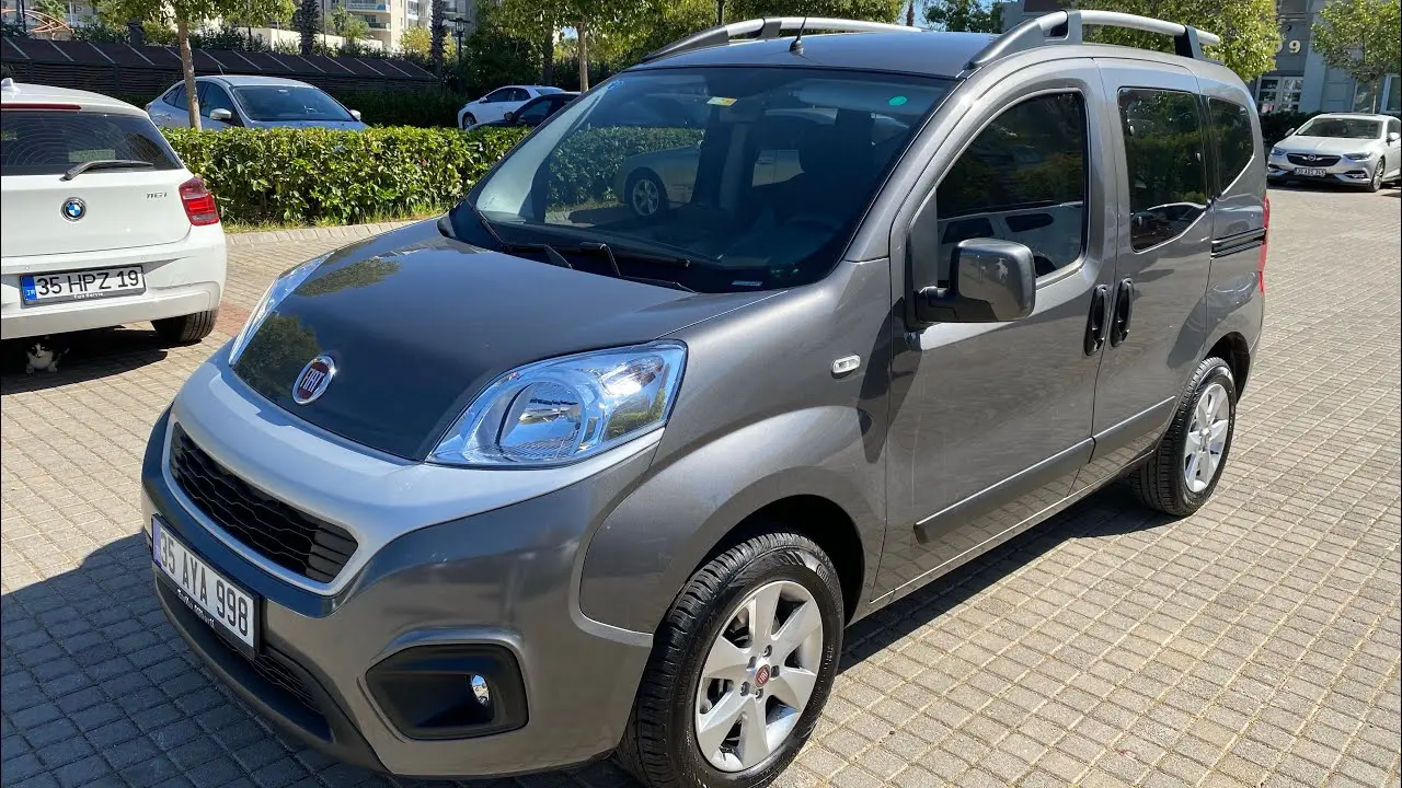 Fiat Fiorino Combi Fiorino Combi 1.4 Fire Premio 0