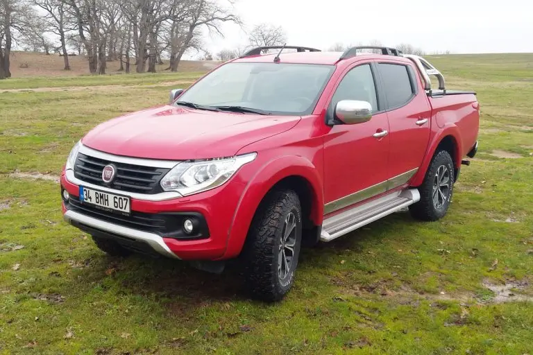 Fiat Fullback Fullback 2.4 D Start&Stop 4x4 Hardrock 4