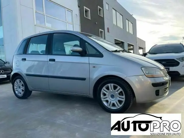 Fiat Idea Idea 1.3 MultiJet 16V Dynamic Plus 2