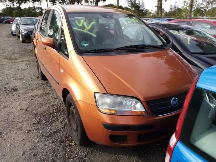 Fiat Idea Idea 1.4 16V Dynamic Plus 2
