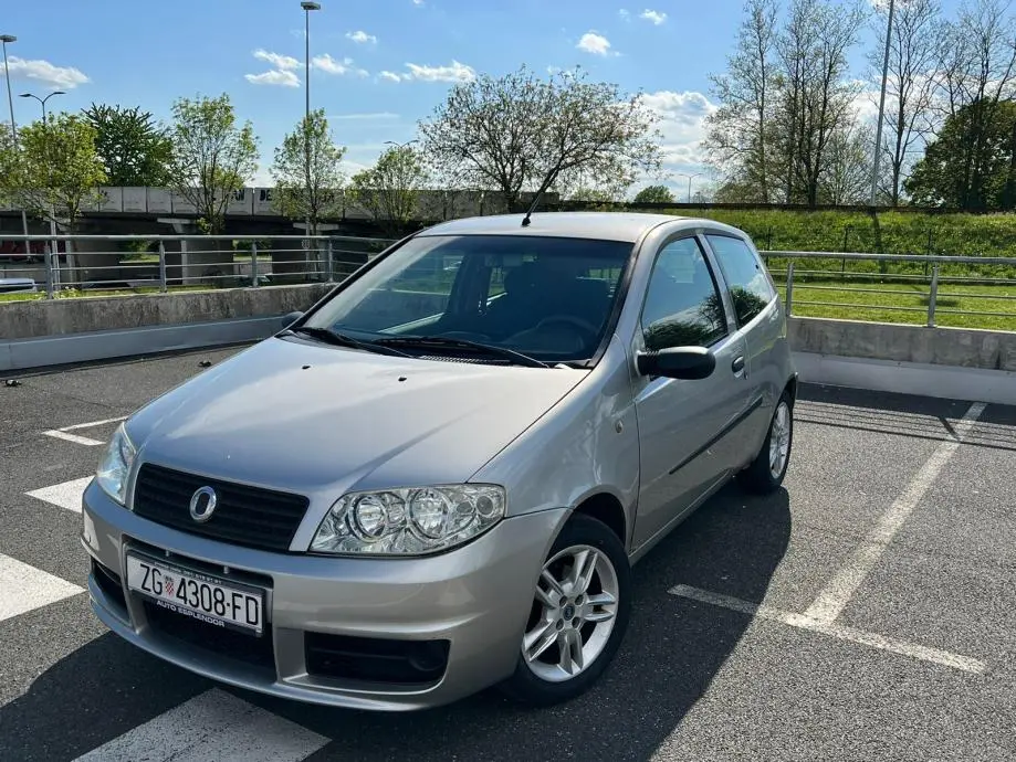 Fiat Punto Punto 1.3 MultiJet 16V Shine 4