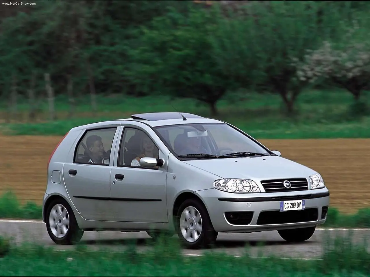 Fiat Punto Punto 1.4 16V Dynamic 5