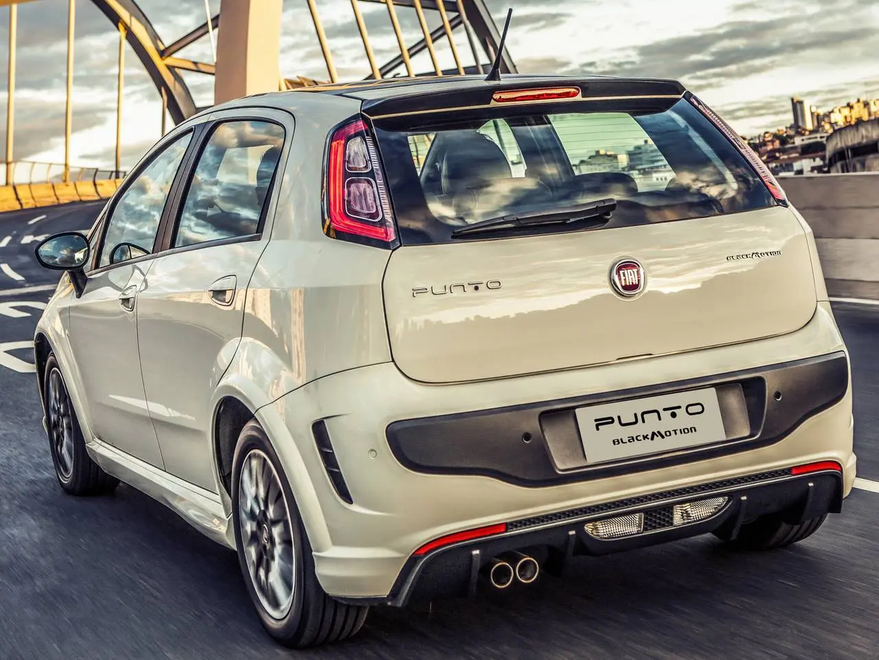 Fiat Punto Punto 1.4 Start&Stop Urban 4