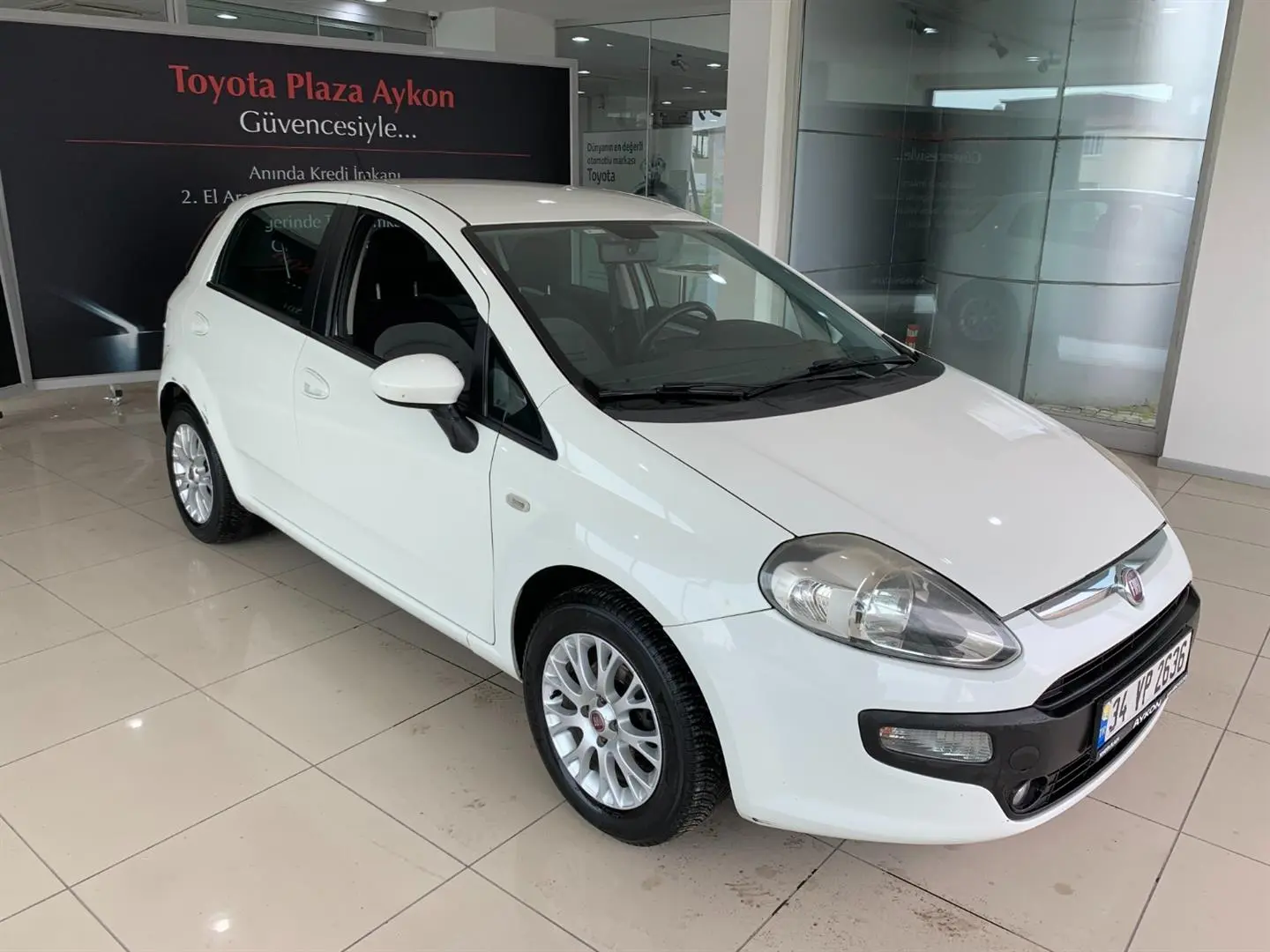 Fiat Punto Punto EVO 1.4 8V Start&Stop Active Dualogic 3