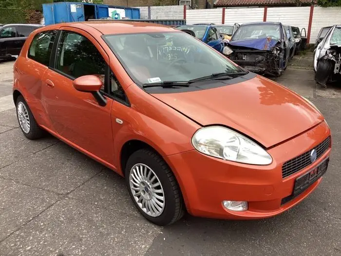 Fiat Punto Punto Grande 1.4 Fire Dynamic Dualogic 2