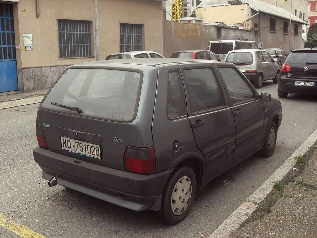Fiat  Uno 1.4 SX 3