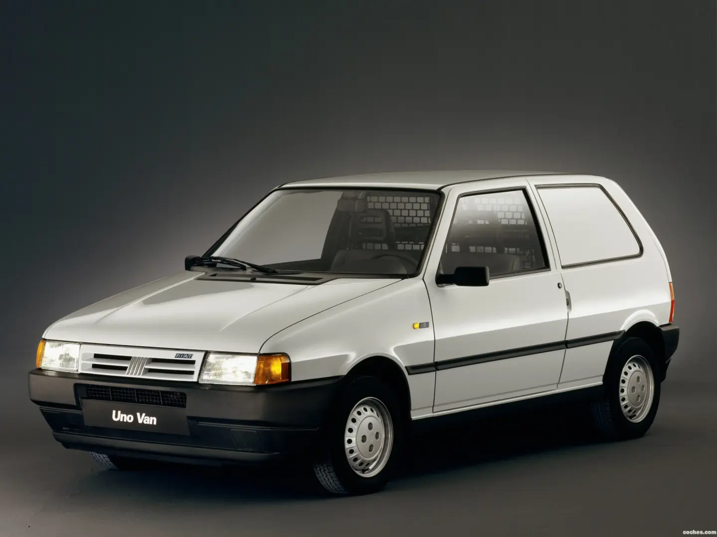 Fiat  Uno 1.7 D Base 3